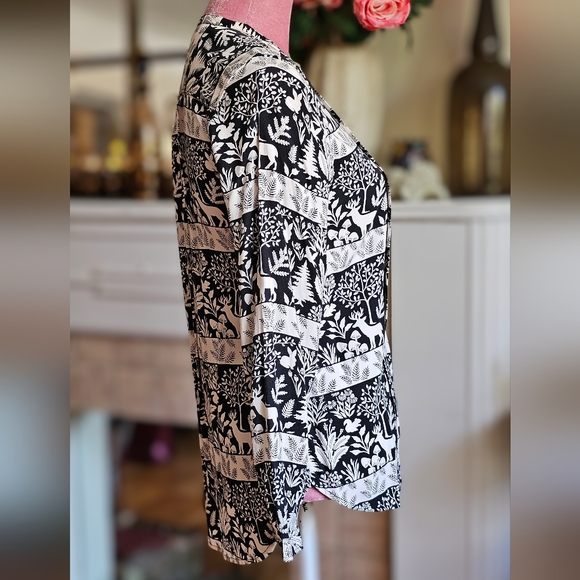 Woolrich tunic style shirt, size small. - Picture 6 of 8